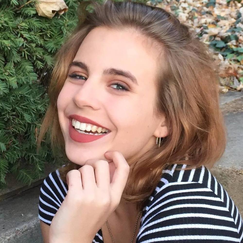 Meet your Posher, Avery